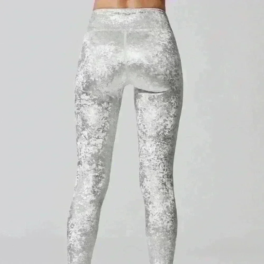 Heroine Sport Gilded Silver Velvet Velour Leggings Size Medium Like New! - Picture 7 of 12